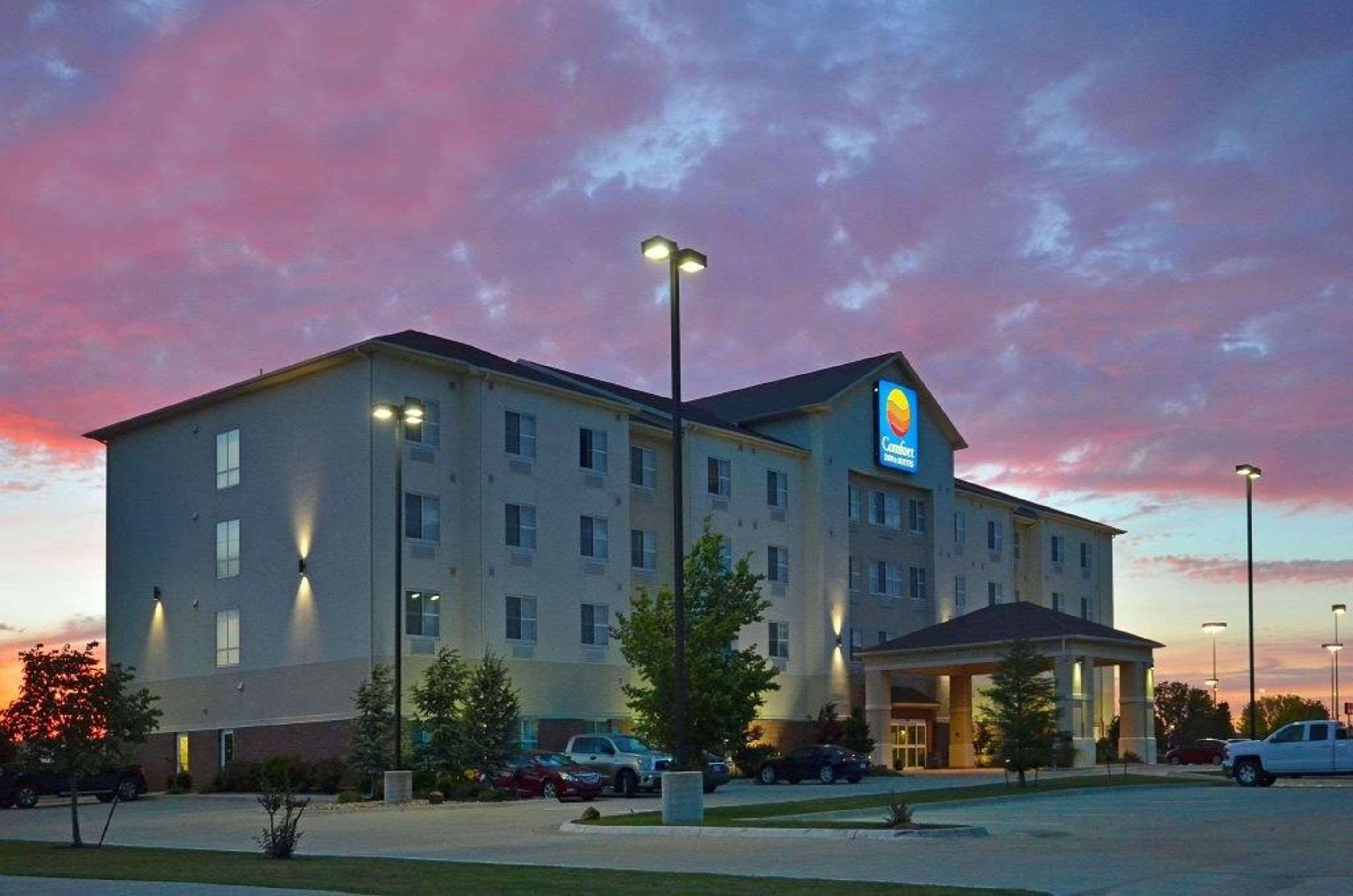 Comfort Inn & Suites Oklahoma City West - I-40 Kültér fotó