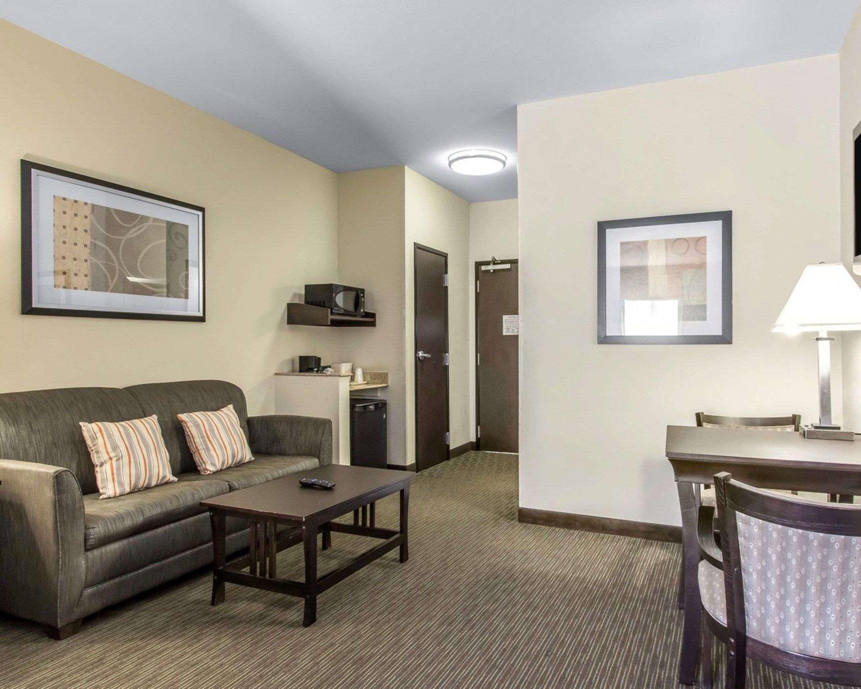 Comfort Inn & Suites Oklahoma City West - I-40 Kültér fotó